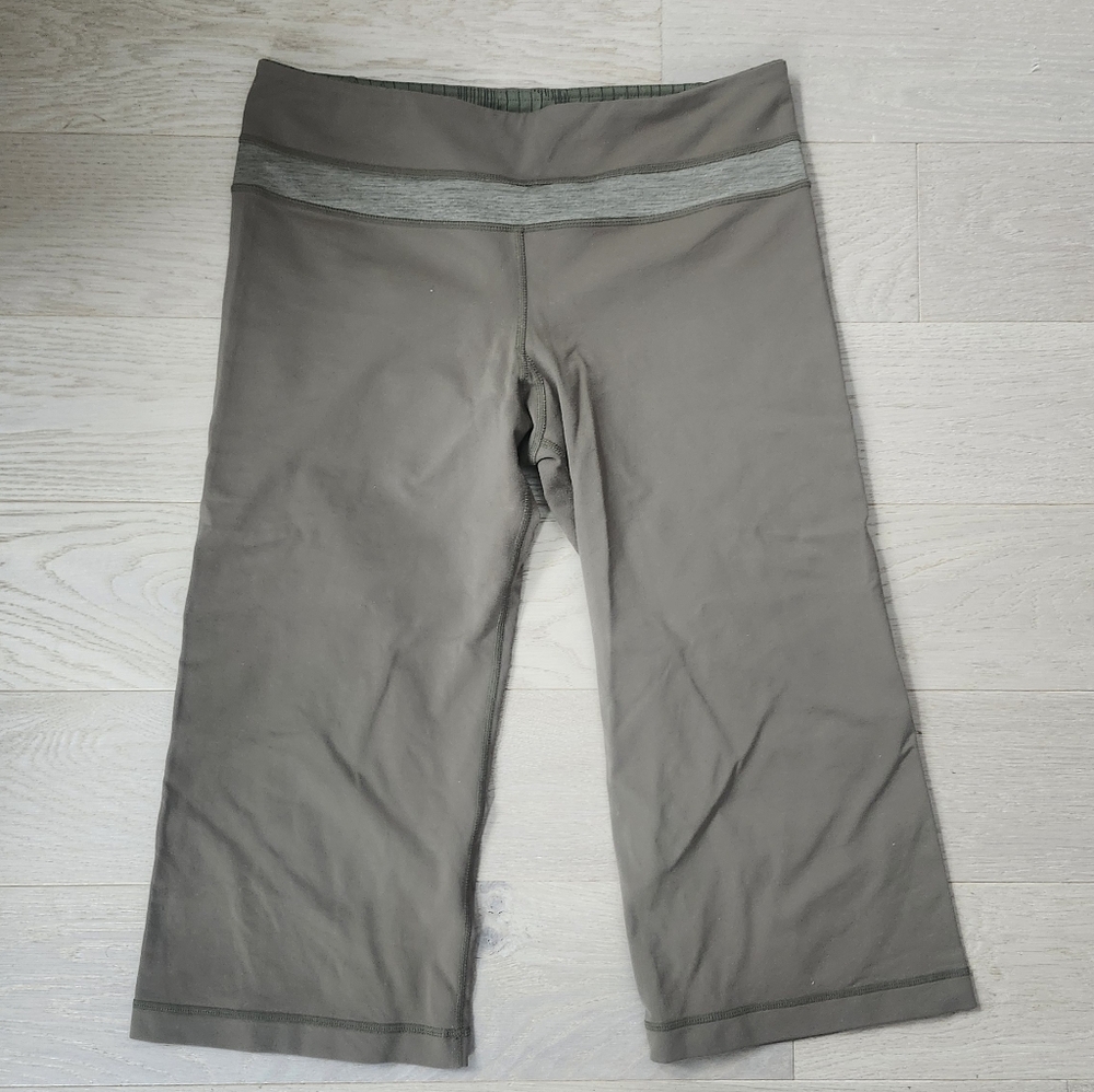 Lululemon Cropped Wide Leg Capris Size 8
